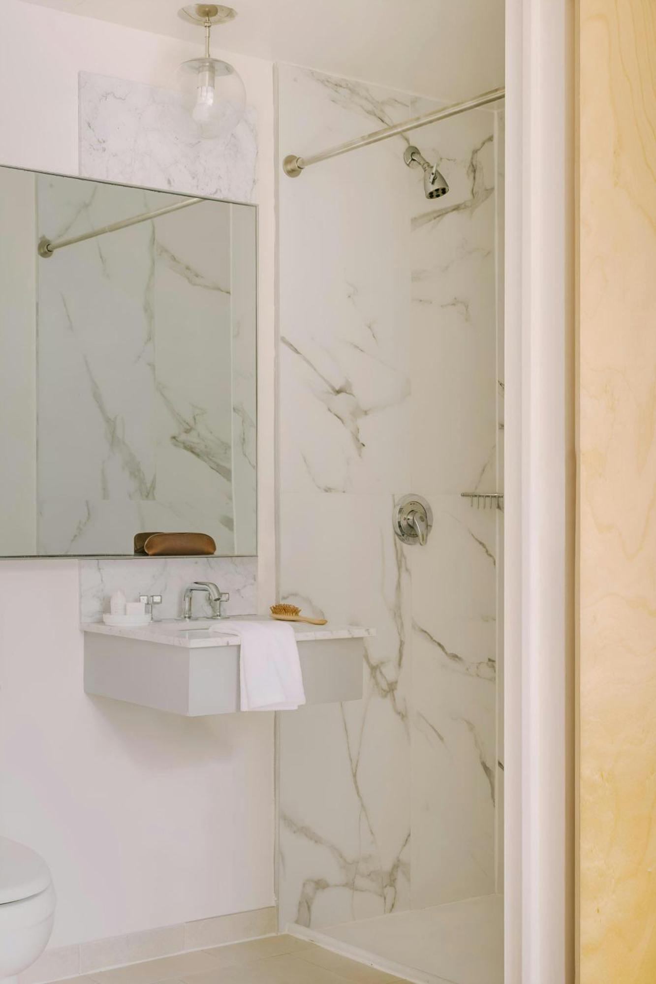 Henri On 24 Hotel Chelsea, Sonder By Marriott Bonvoy