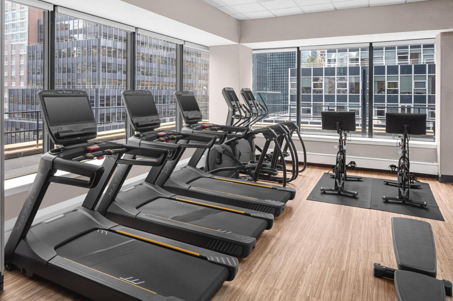 Hotel Courtyard Manhattan/midtown East 4*