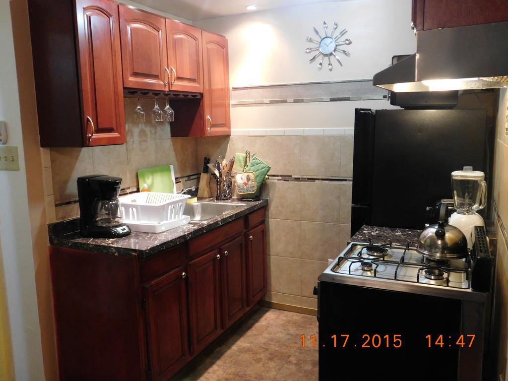 Debbie's Place Apartment