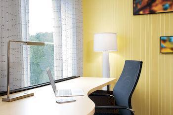 By Marriott The Bronx At Metro Center Atrium Hotel
