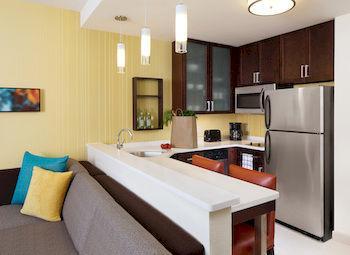 By Marriott The Bronx At Metro Center Atrium Hotel