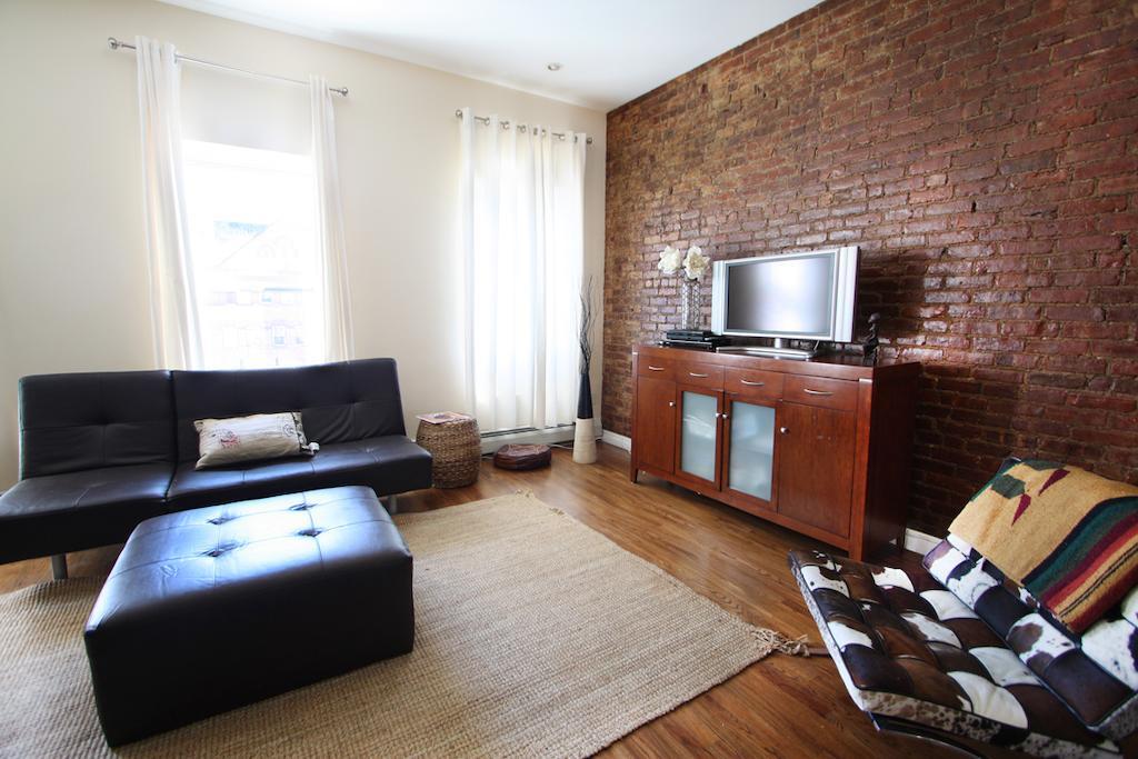 Luxury Living Apartment *