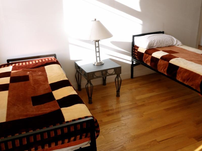 Ny Moore Hostel *