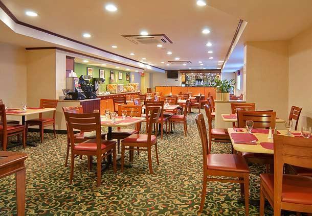 Fairfield By Marriott Jfk Airport 3*