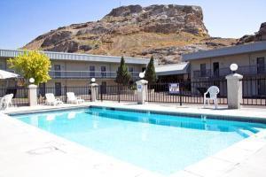 Best Western Queens Court Hotel