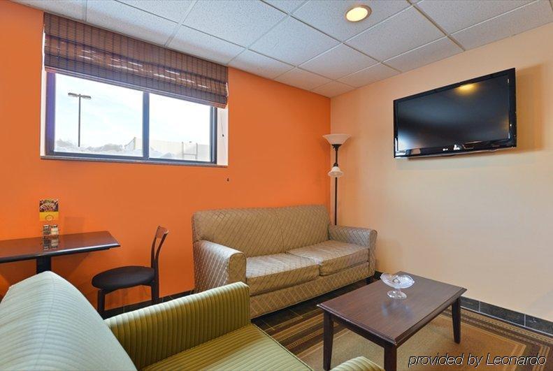 Express Staten Island West, An Ihg Hotel