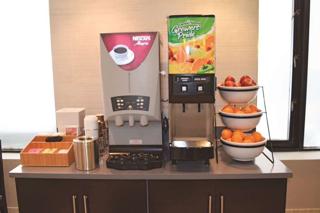 La Quinta By Wyndham City Central Park Hotel New York
