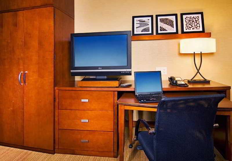 Courtyard By Marriott Times Square West 3* New York