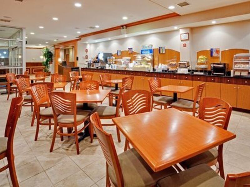 Hotel Express Chelsea By Ihg New York