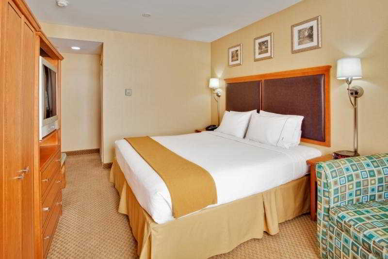 Express Chelsea By Ihg 3*
