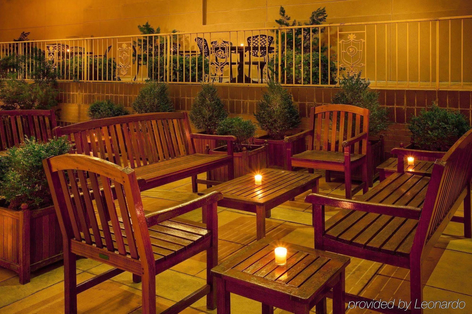 Express Chelsea By Ihg Hotel 3*