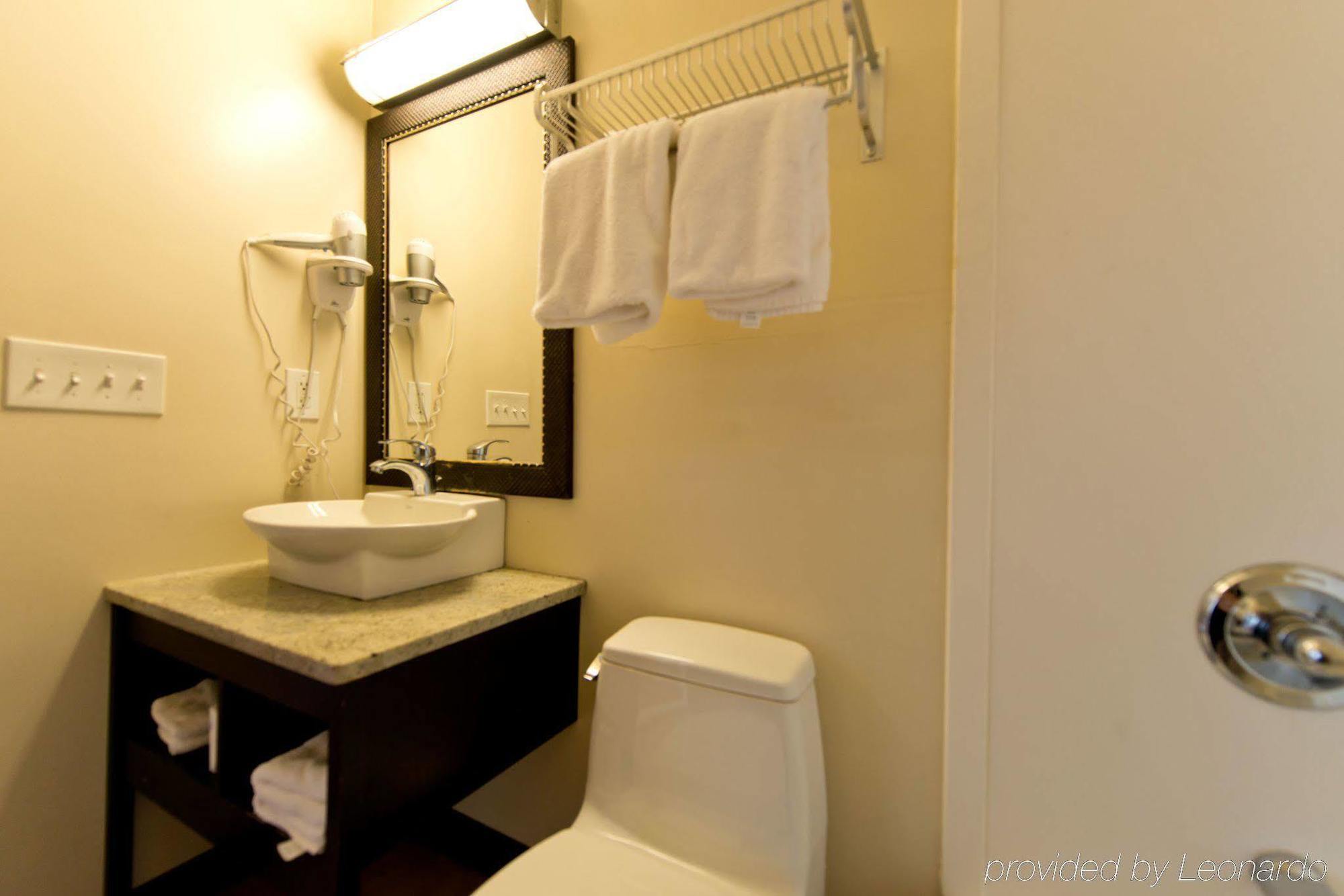 Hotel Super 2*