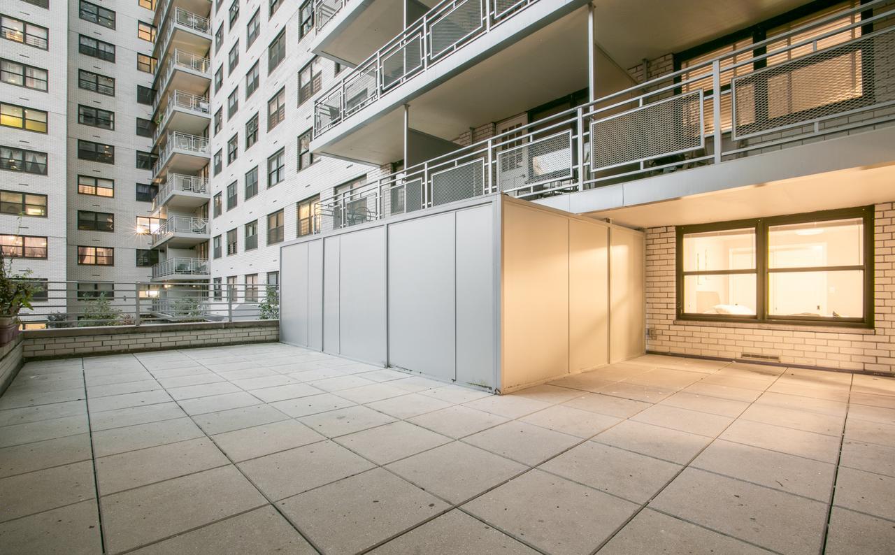 Luxury Upper East Side Apartment *