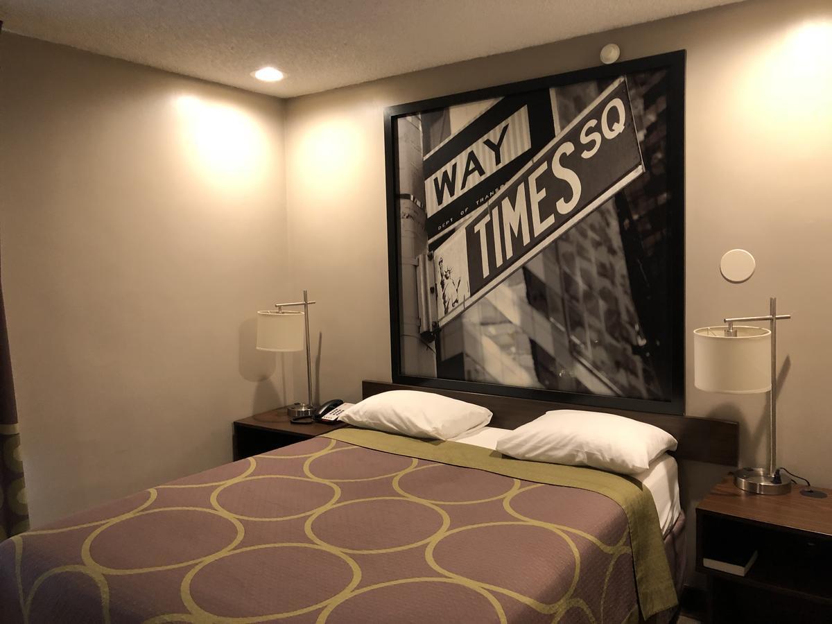 Super 8 By Wyndham Jamaica North Conduit 2* New York