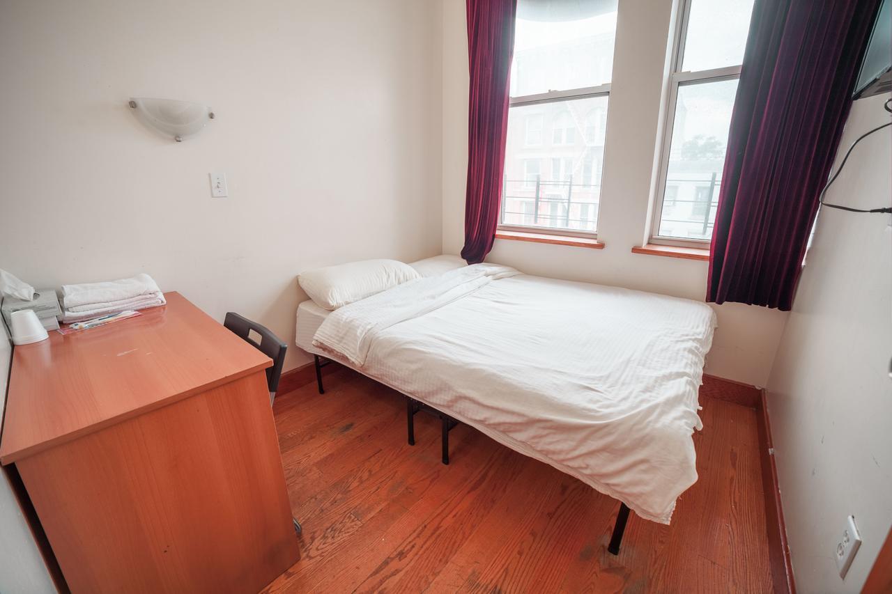 Hostel U.s. Pacific