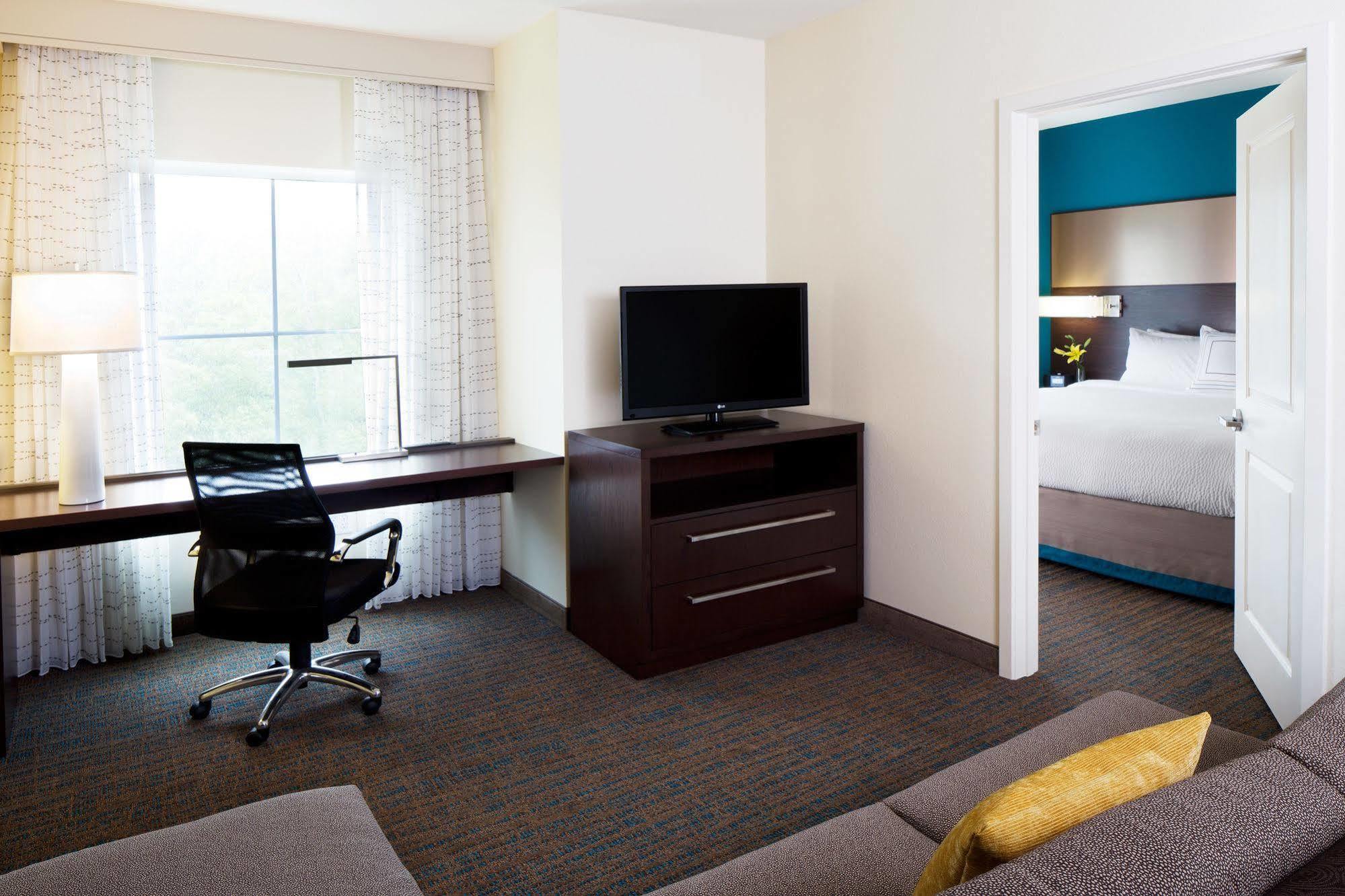 Hotel By Marriott The Bronx At Metro Center Atrium 3*