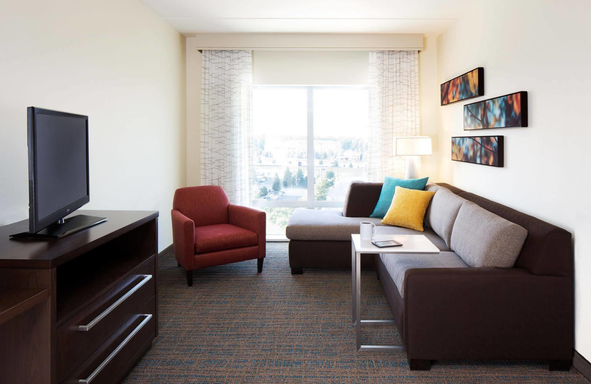 By Marriott The Bronx At Metro Center Atrium Hotel