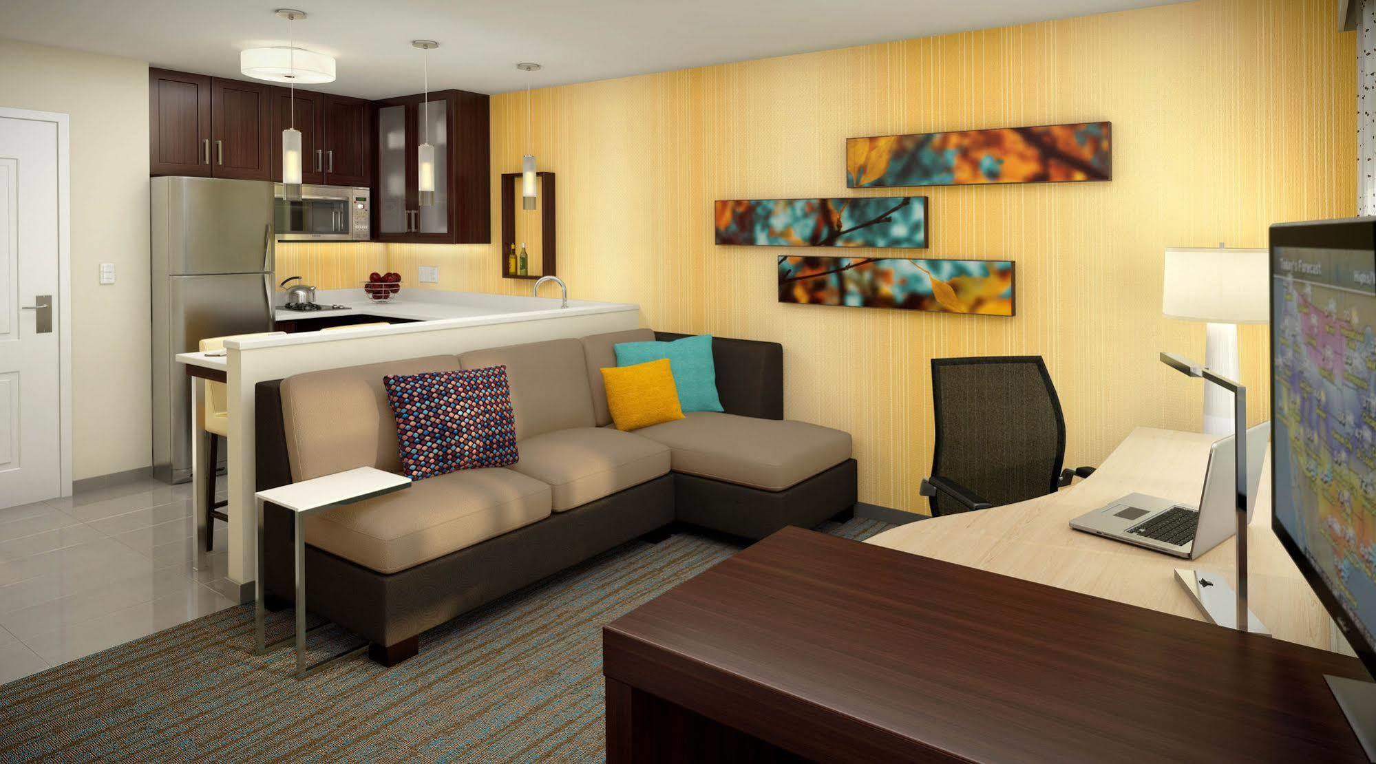 By Marriott The Bronx At Metro Center Atrium Hotel 3*