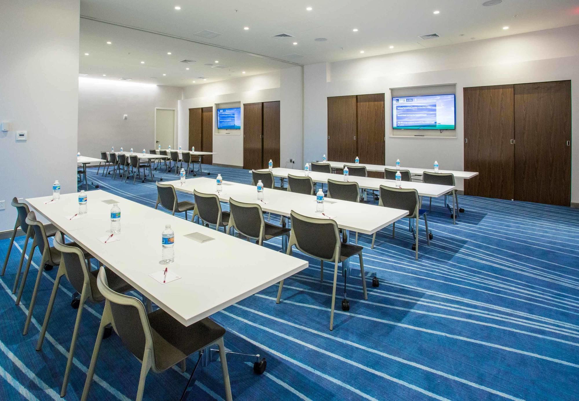 Hotel By Marriott The Bronx At Metro Center Atrium 3*