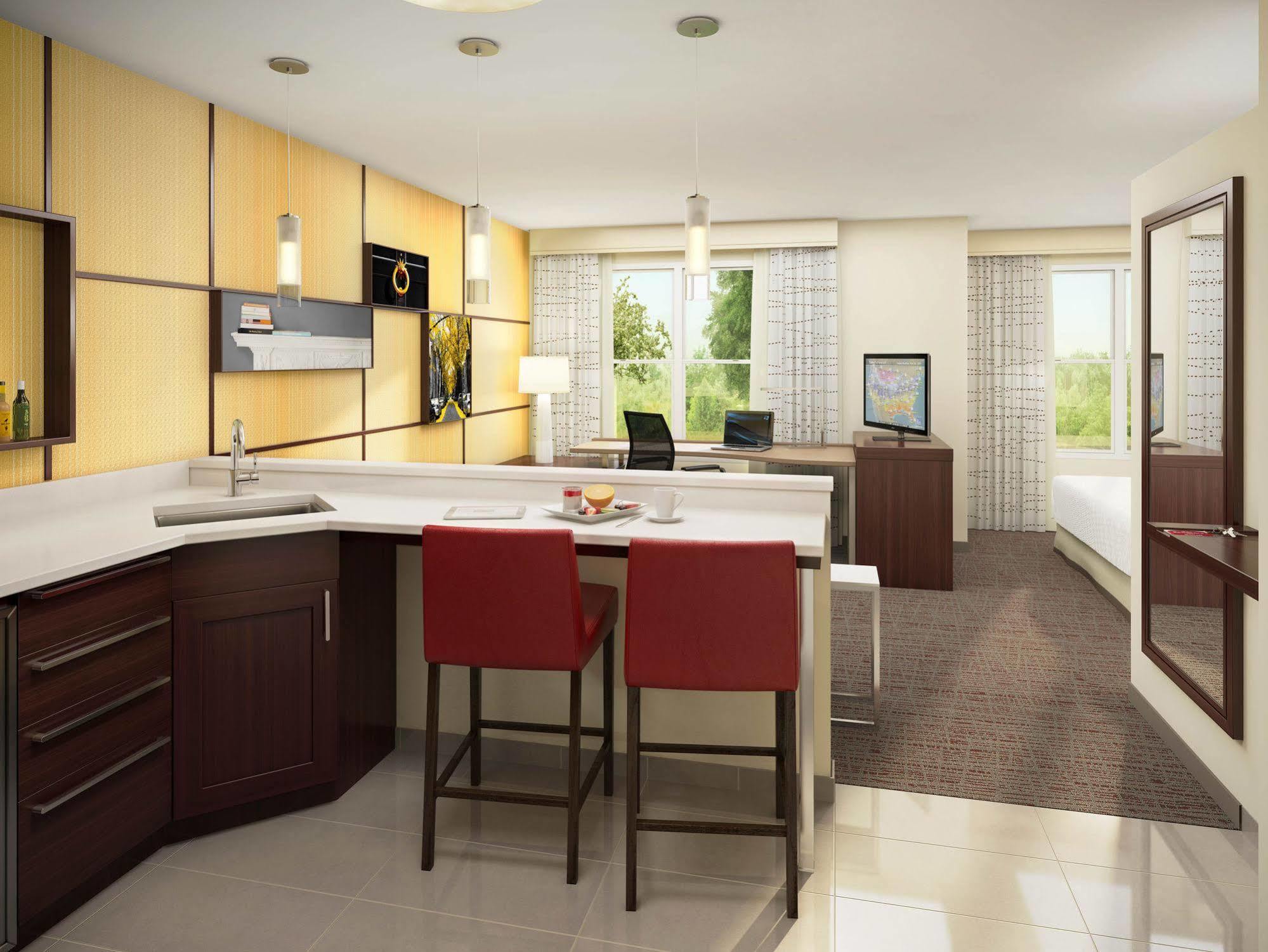 Hotel By Marriott The Bronx At Metro Center Atrium New York