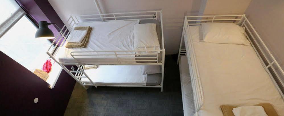Hotel B And 2*