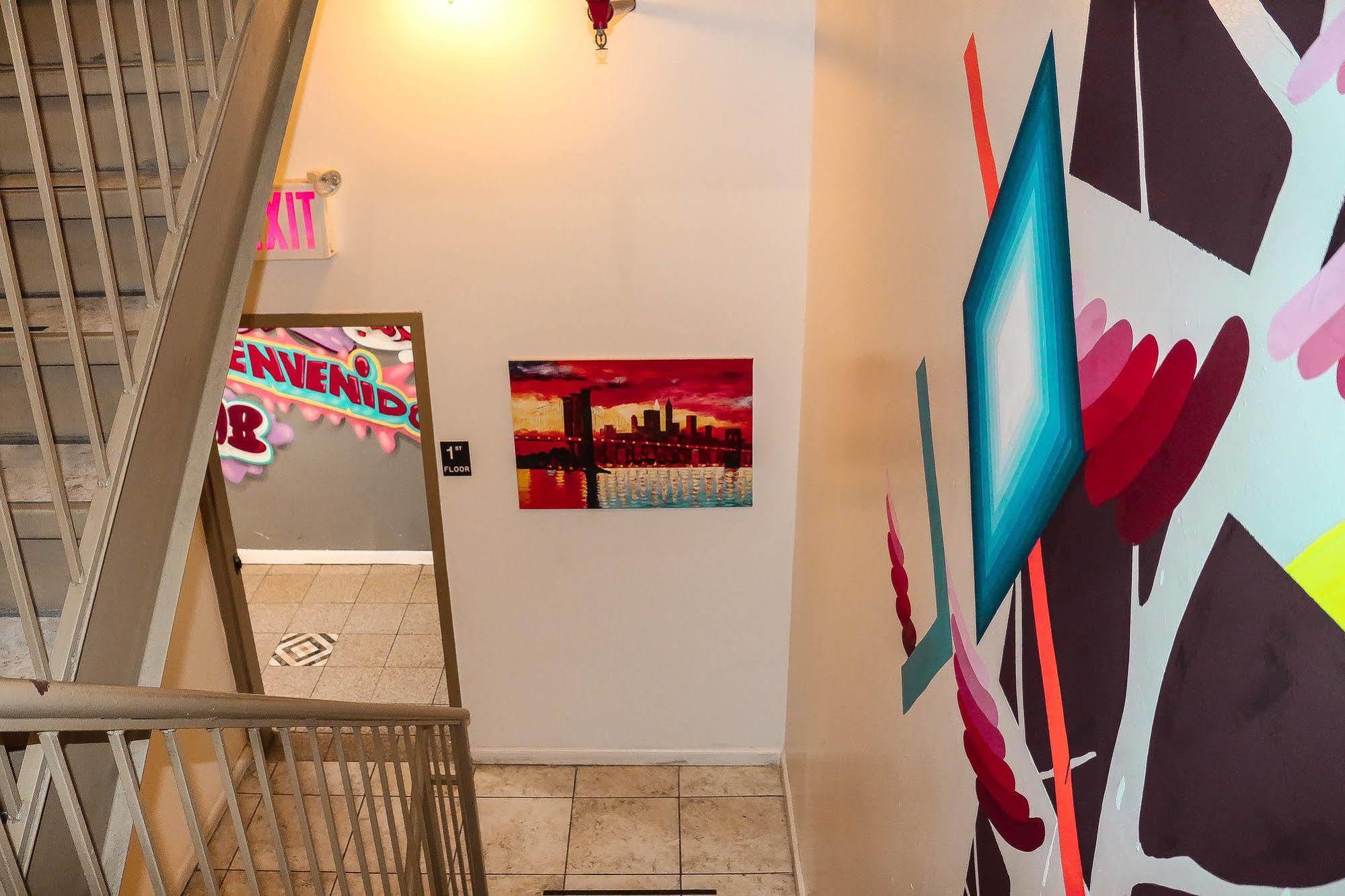 Hostel Ny Moore