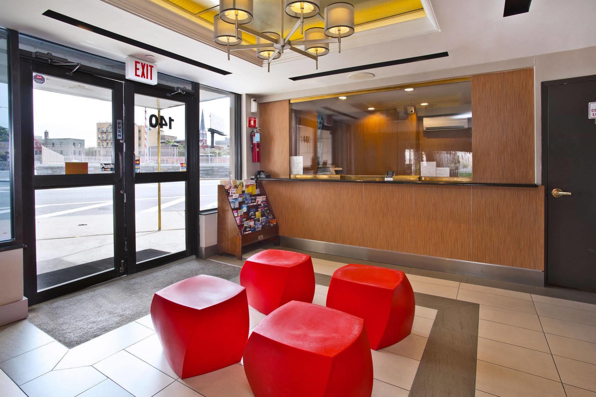 Hotel Brooklyn Motor 2*
