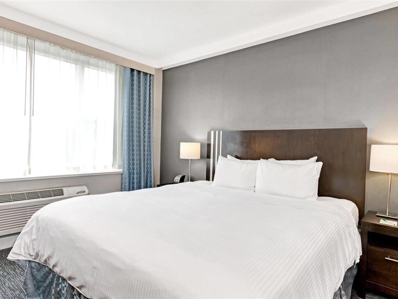 Hotel Wyndham Garden Long Island New York