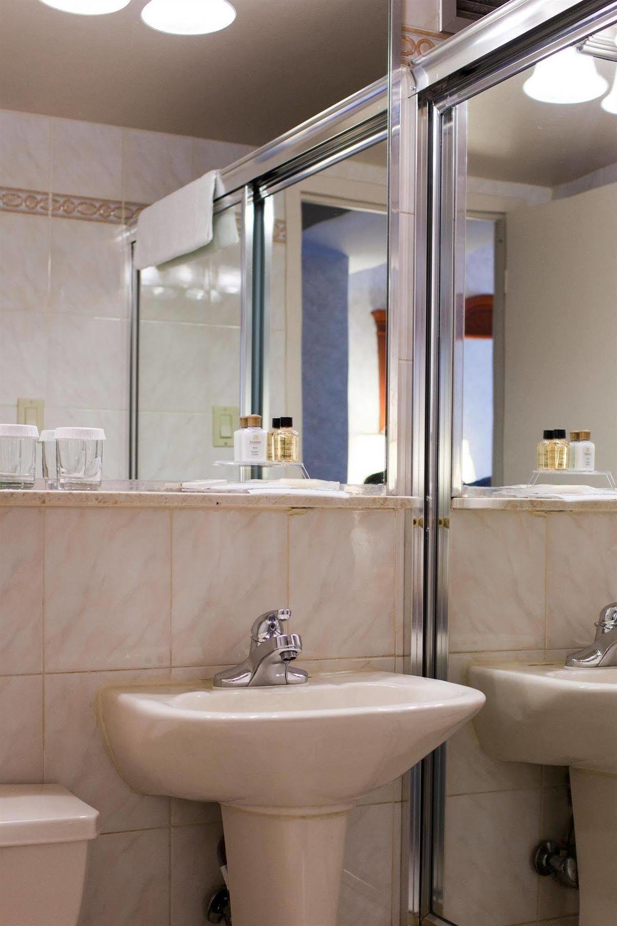 Travel - Midtown Manhattan Hotel New York