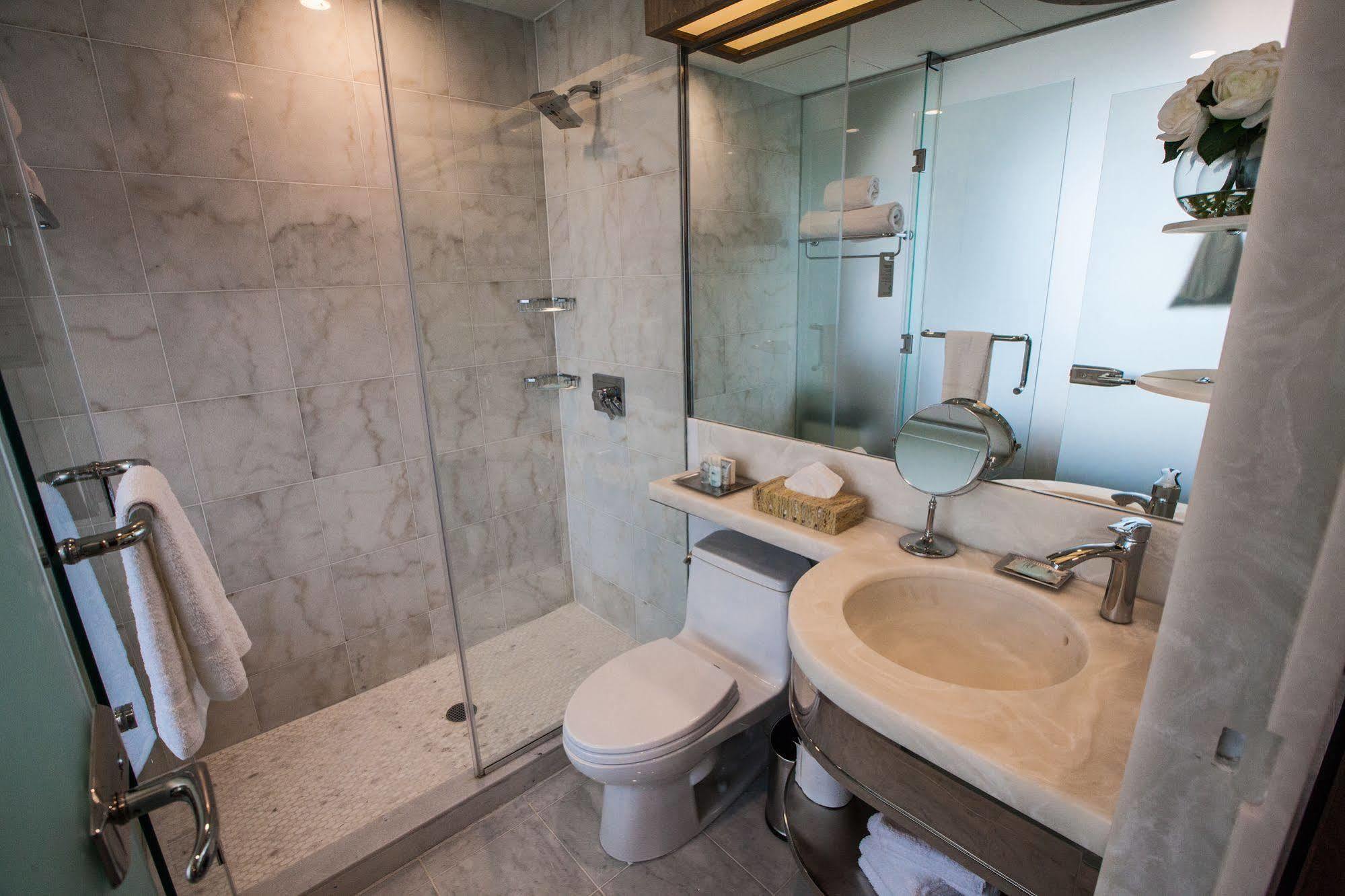 Wyndham Garden Brooklyn Sunset Park Hotel 4*