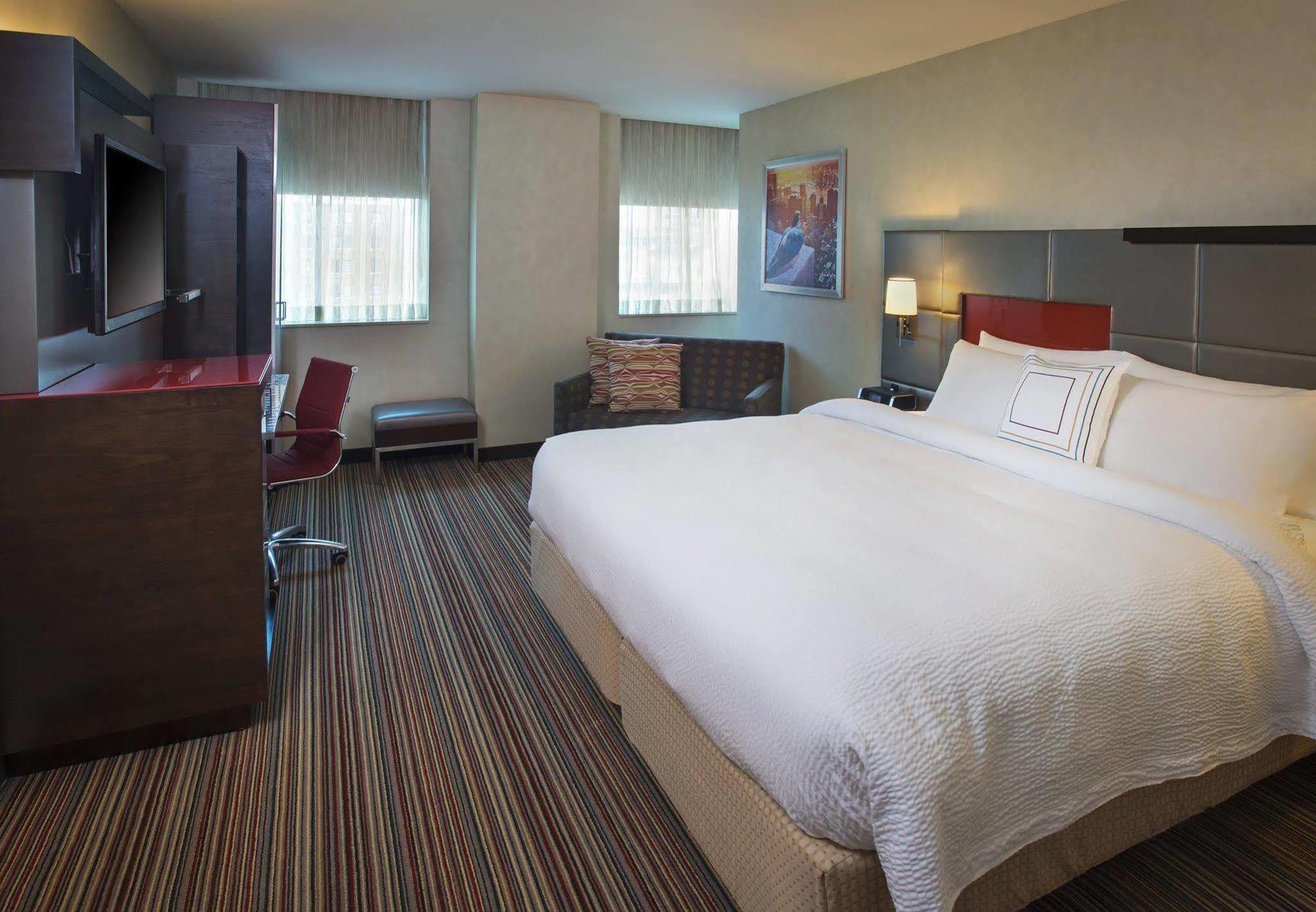Courtyard By Marriott Manhattan/herald Square