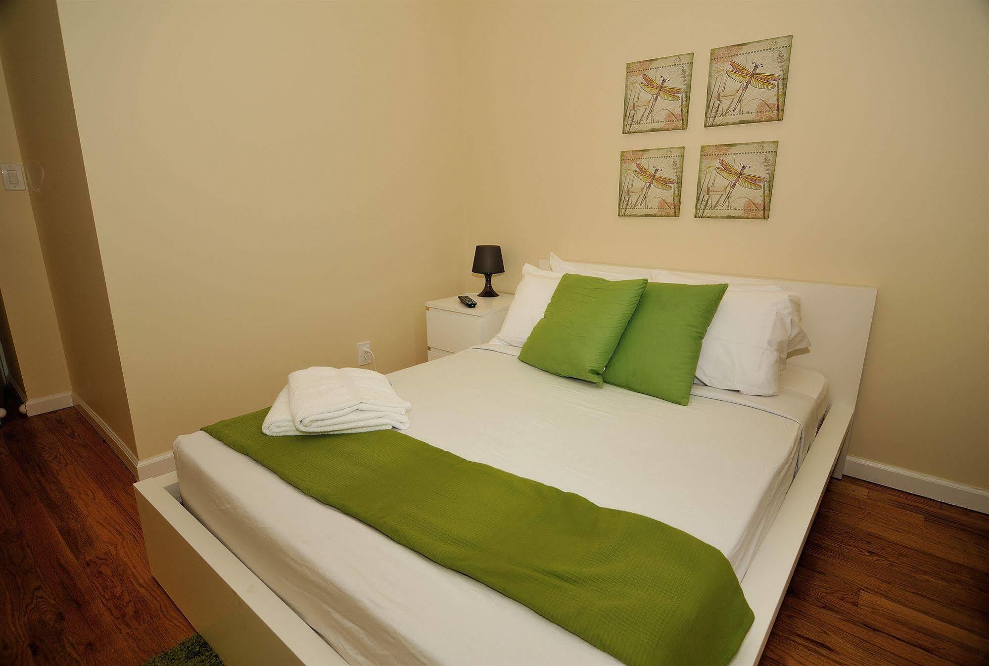 Rostel Hostel *