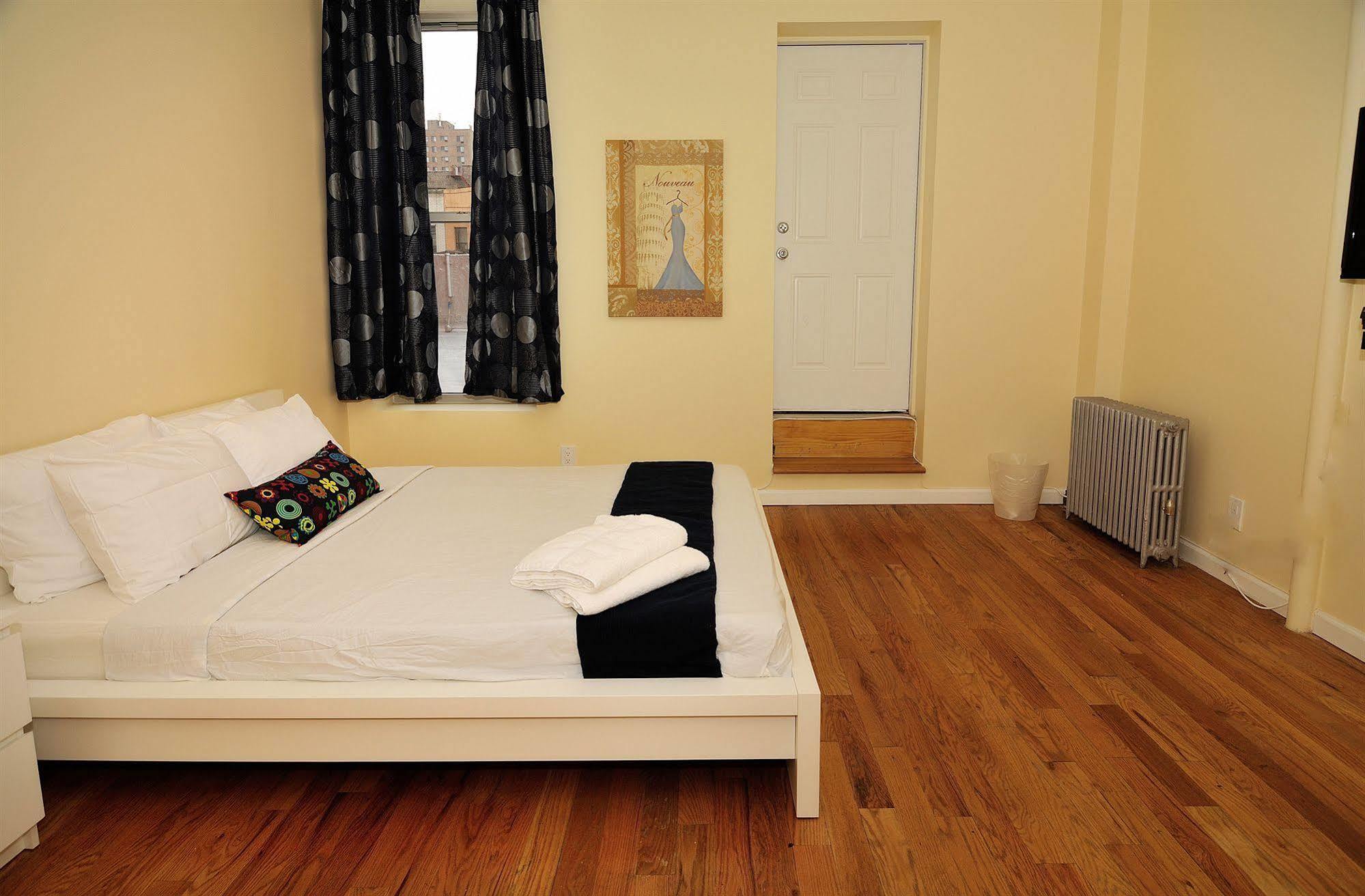 Rostel Hostel New York