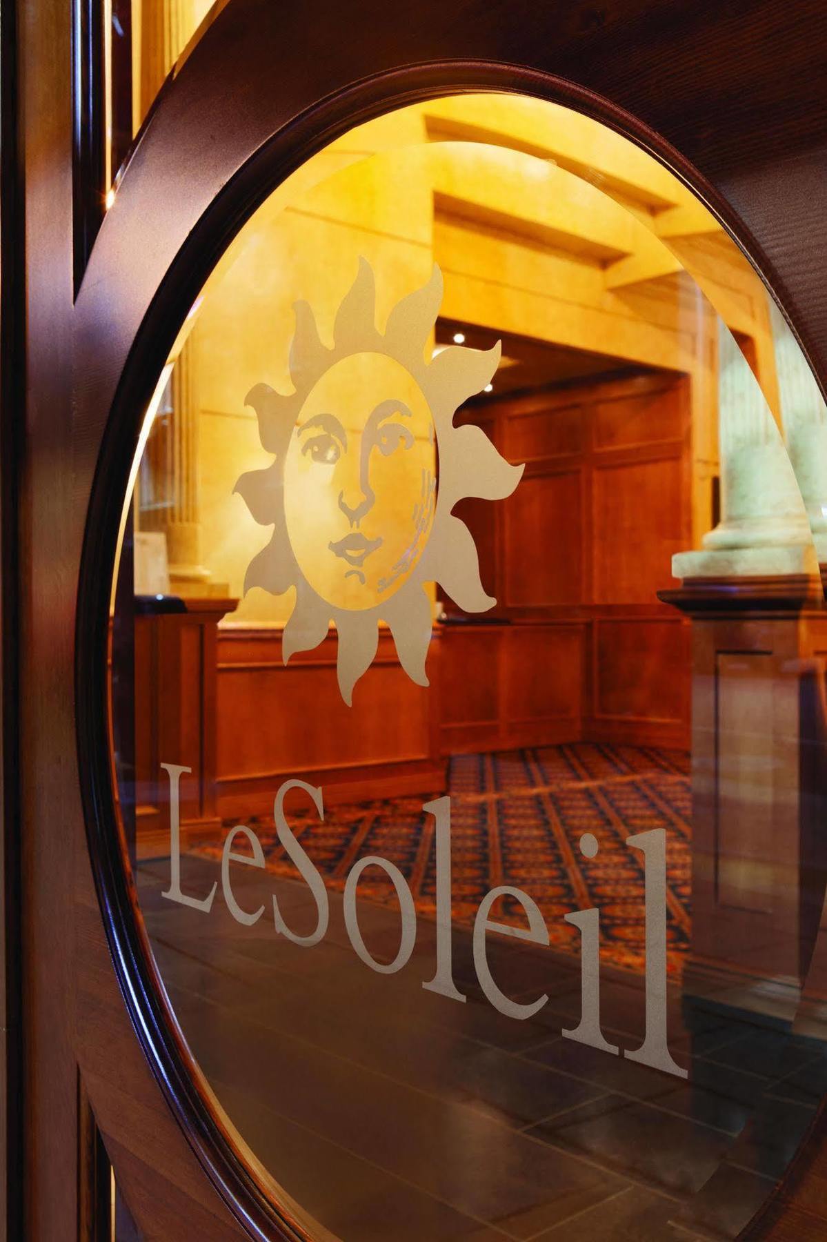 Executive Le Soleil Hotel