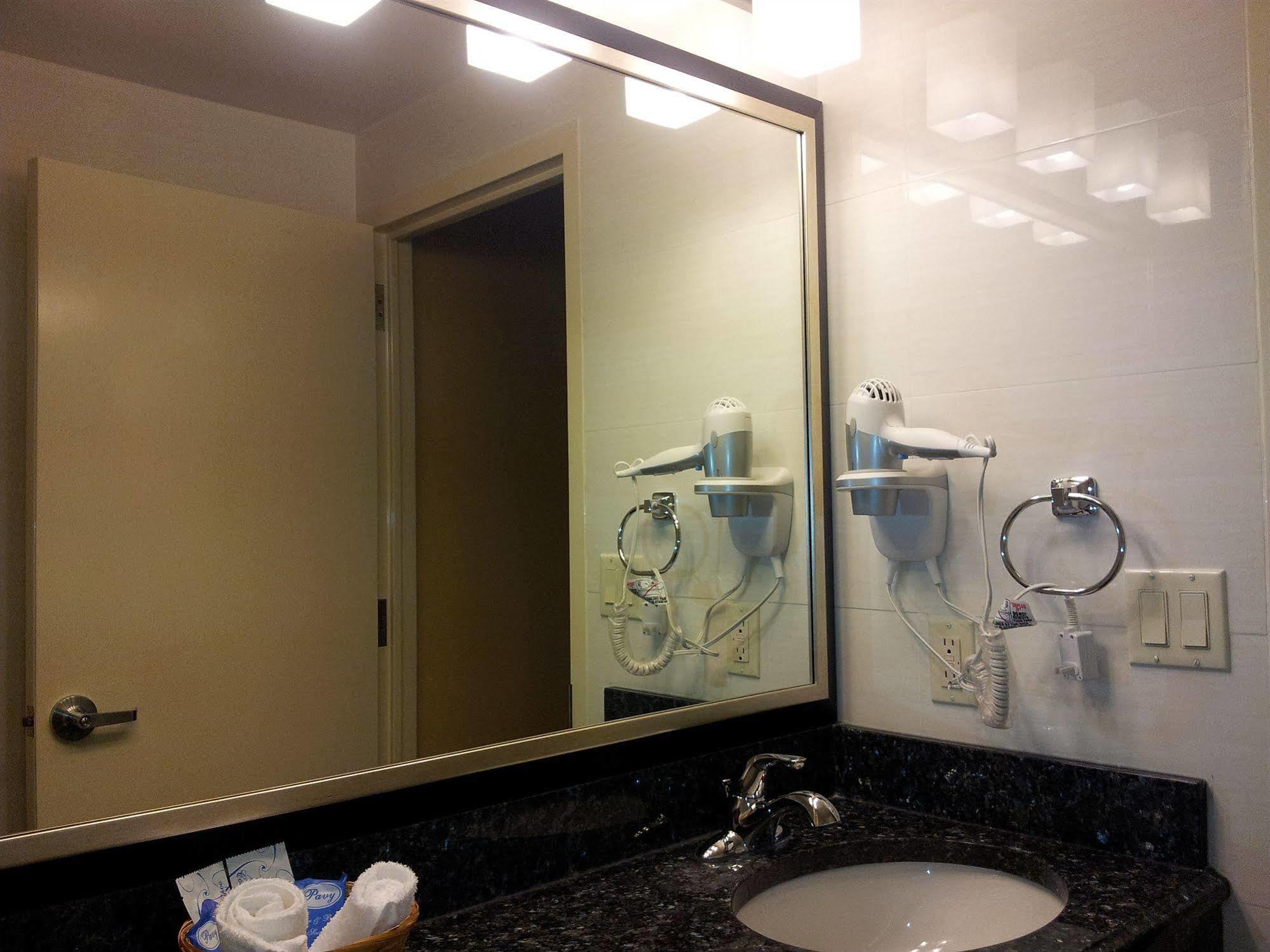 Hotel Bliss - Brooklyn