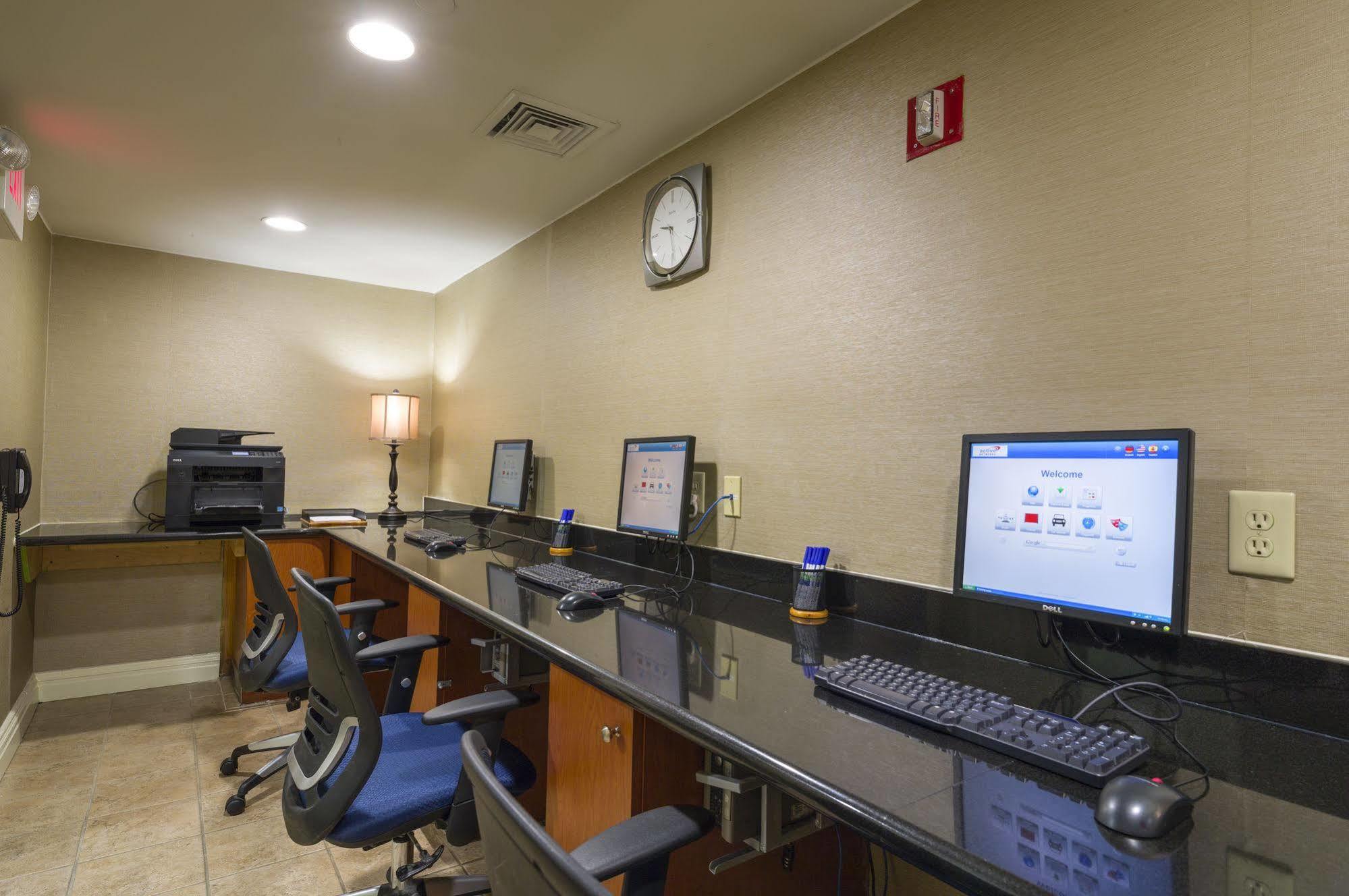 Express Chelsea By Ihg New York