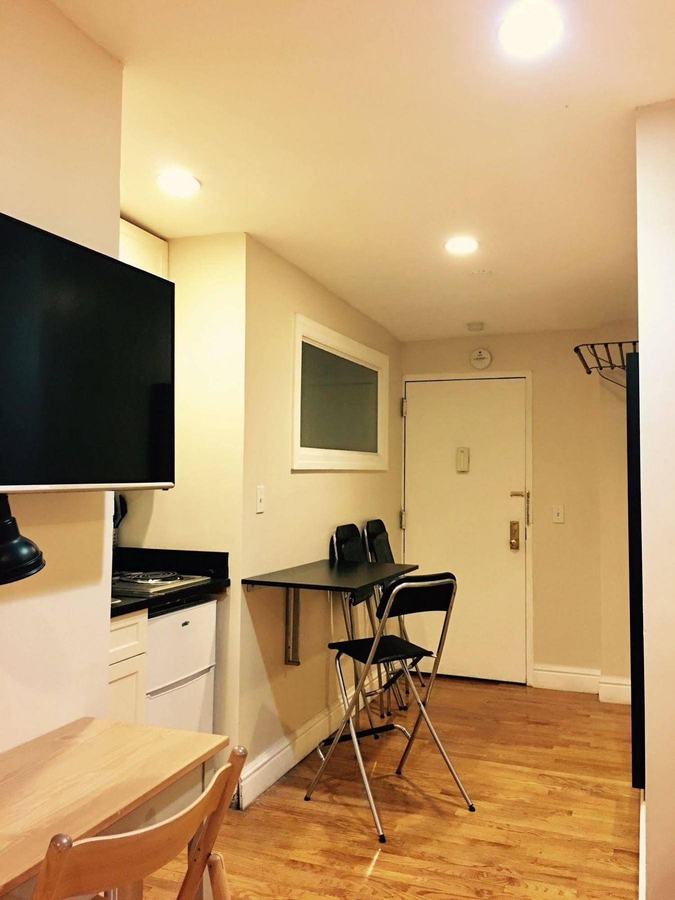 The Nomad Aparthotel 2*