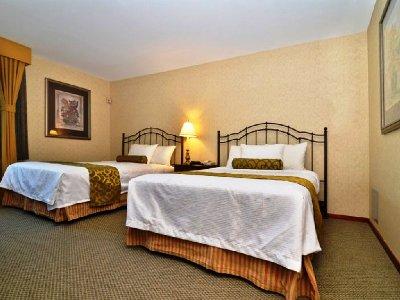 Best Western Queens Court 3*