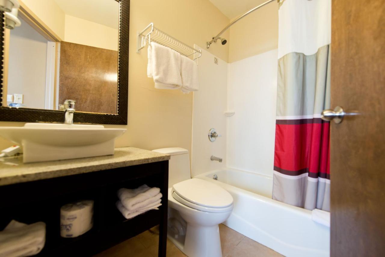 Super Hotel