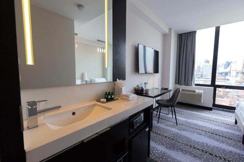 Z Nyc Hotel 4*