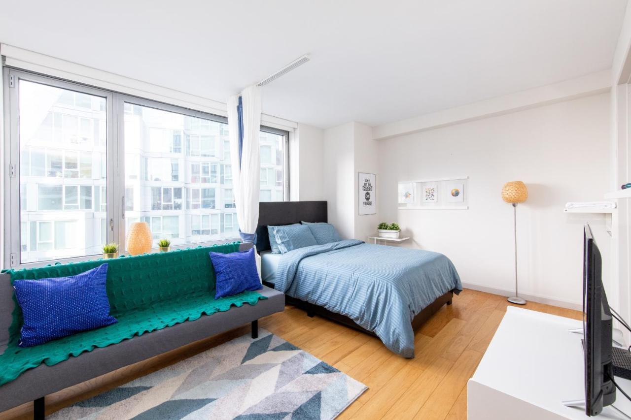 Guest house Columbus Circle