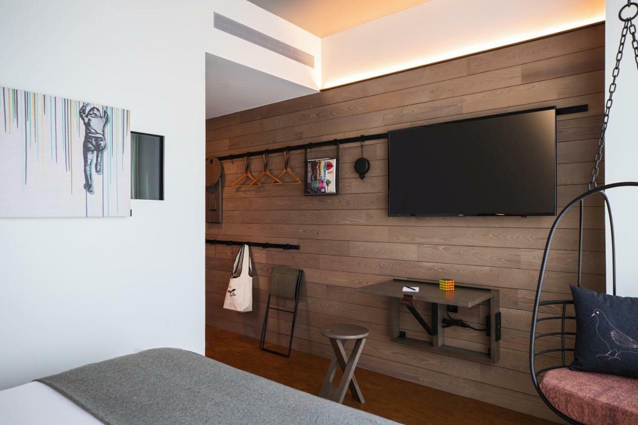 Moxy Nyc Downtown Hotel 4*
