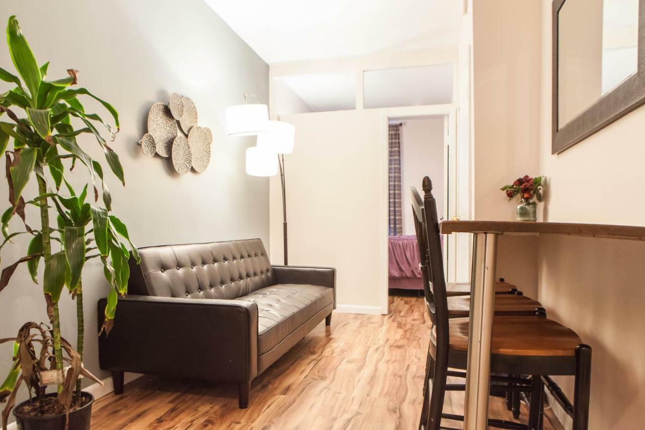 Times Square Apartment New York