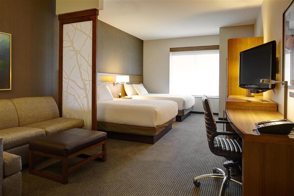 Hyatt Place Flushing/lga Airport