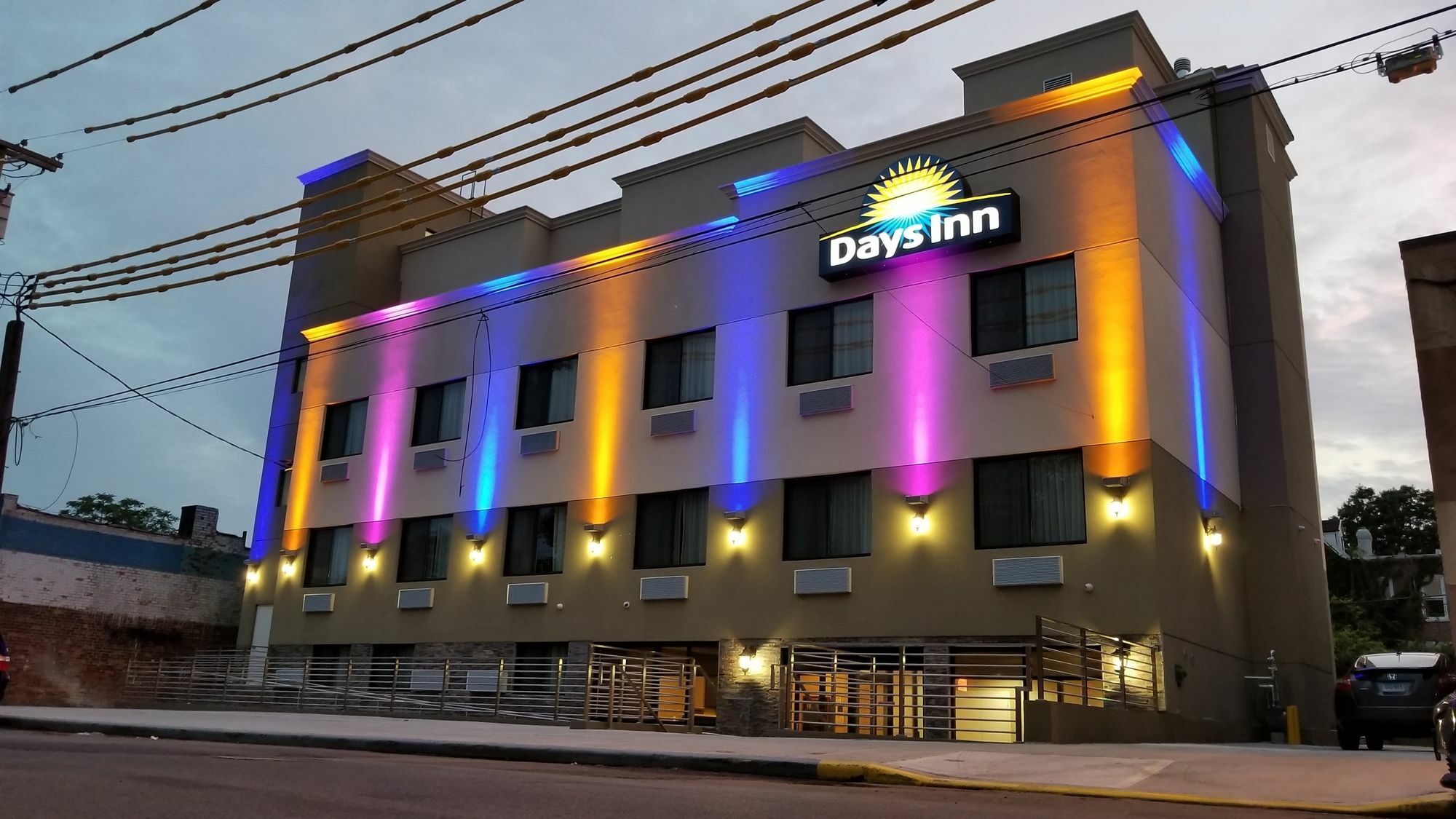 Hotel Days By Wyndham Brooklyn Marine Park