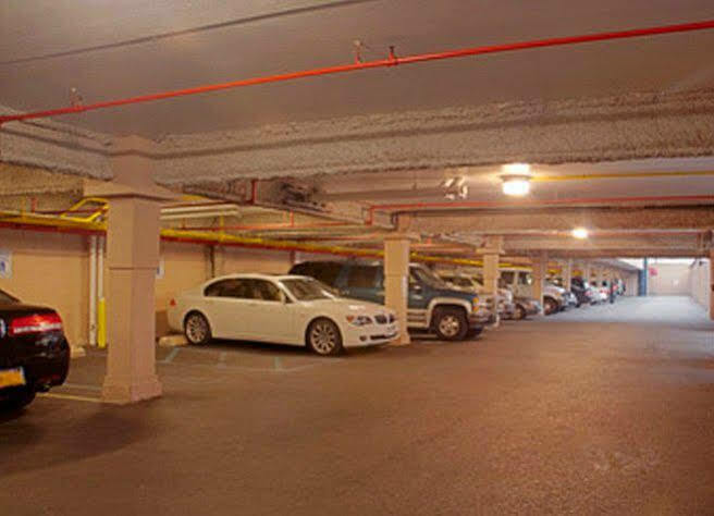 Brooklyn Motor Hotel 2*