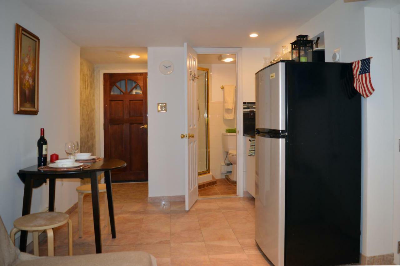 3306 Snyder Avenue *