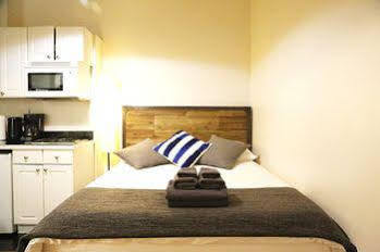 The Nomad Aparthotel 2*
