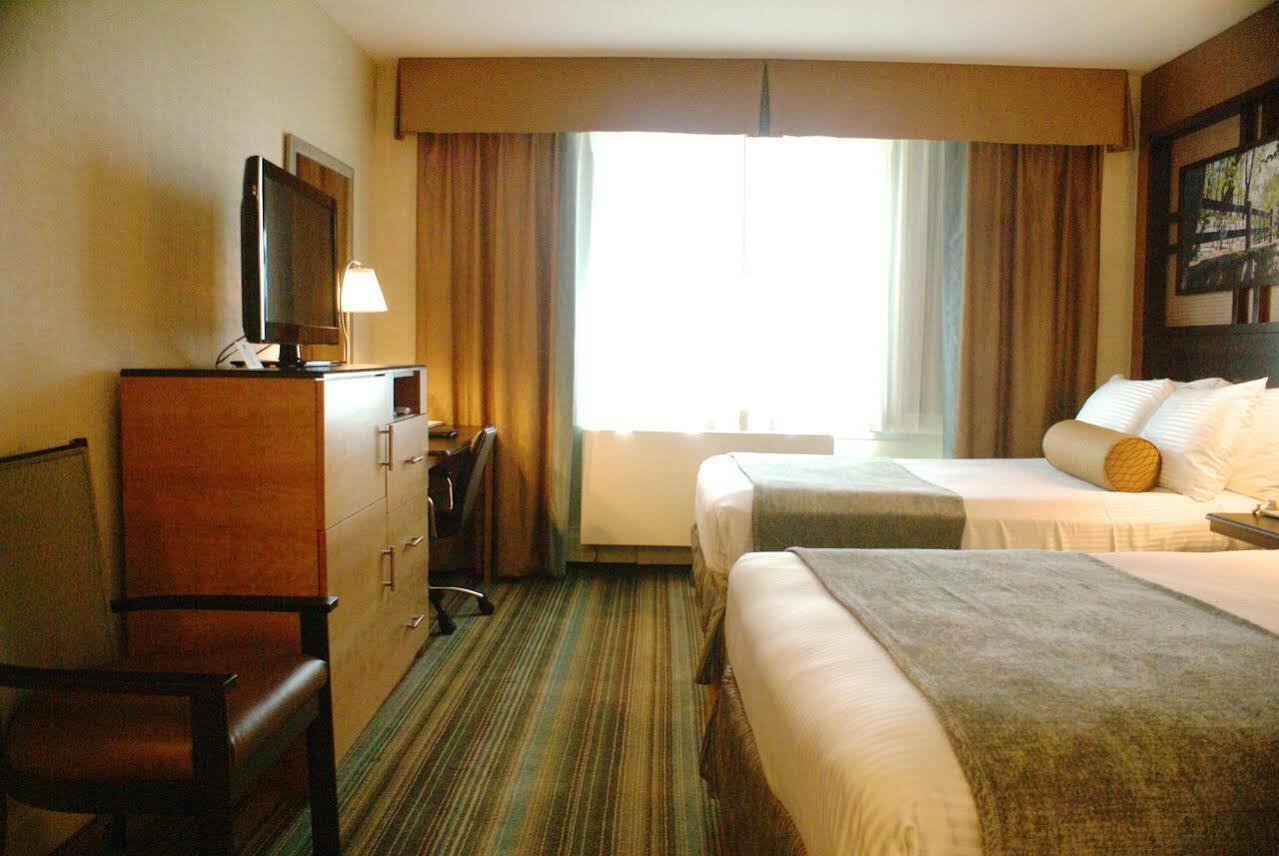 Best Western Queens Gold Coast 3*