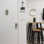78-4B New Quality 1Br W&D In Unit Skylights